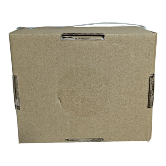 Rabbit And Carrot Salt and Pepper Shaker -Brand New Sealed -White and Orange - Picture 5 of 5